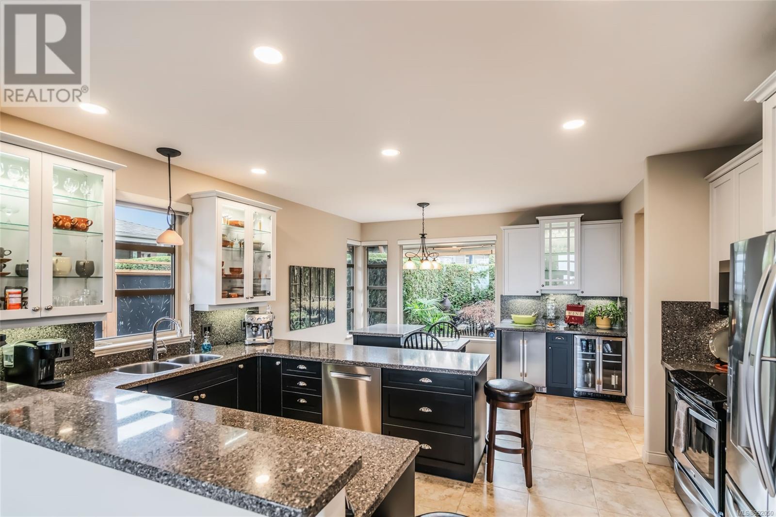 3554 Goodrich Rd, Nanoose Bay, British Columbia  V9P 9K9 - Photo 4 - 992050