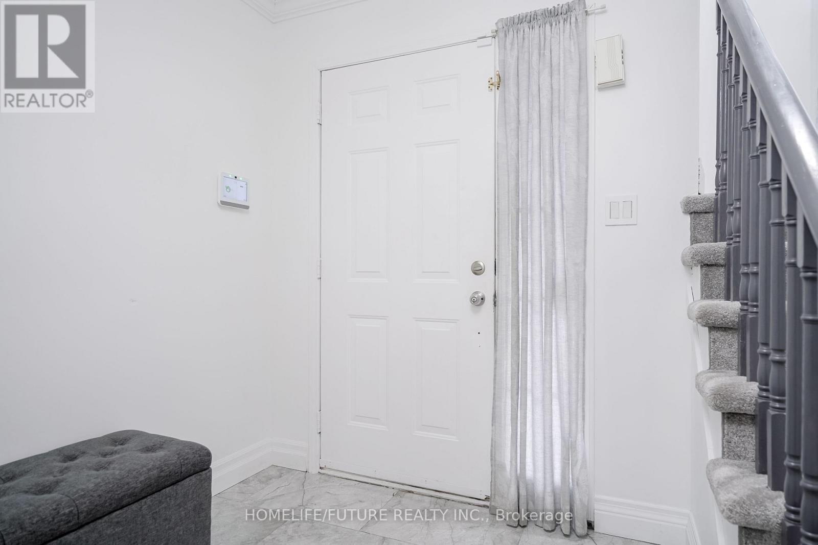 1816 Dalhousie Crescent, Oshawa, Ontario  L1G 8C5 - Photo 4 - E12024853