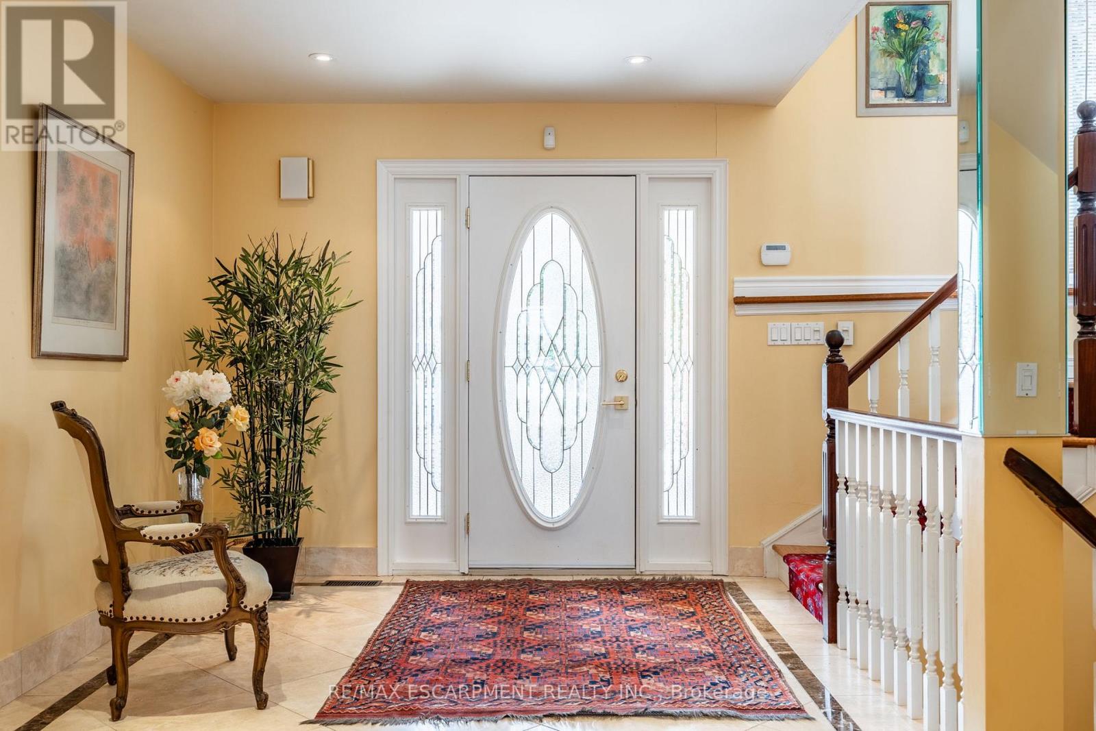 Property at 887 MONTGOMERY DRIVE image 5