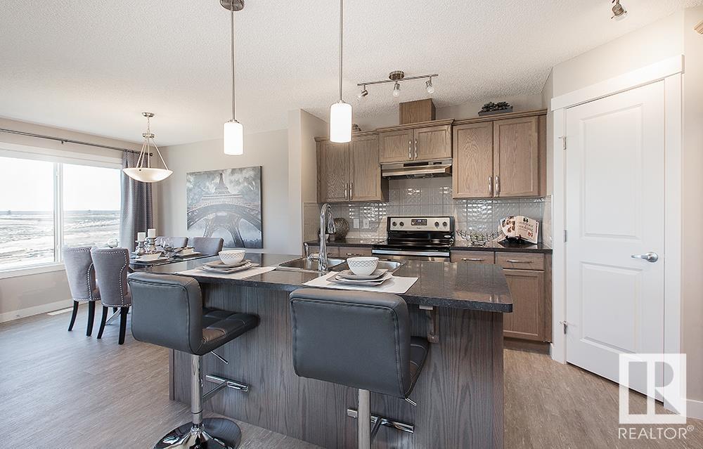 Property at 175 Savoy CR image 5