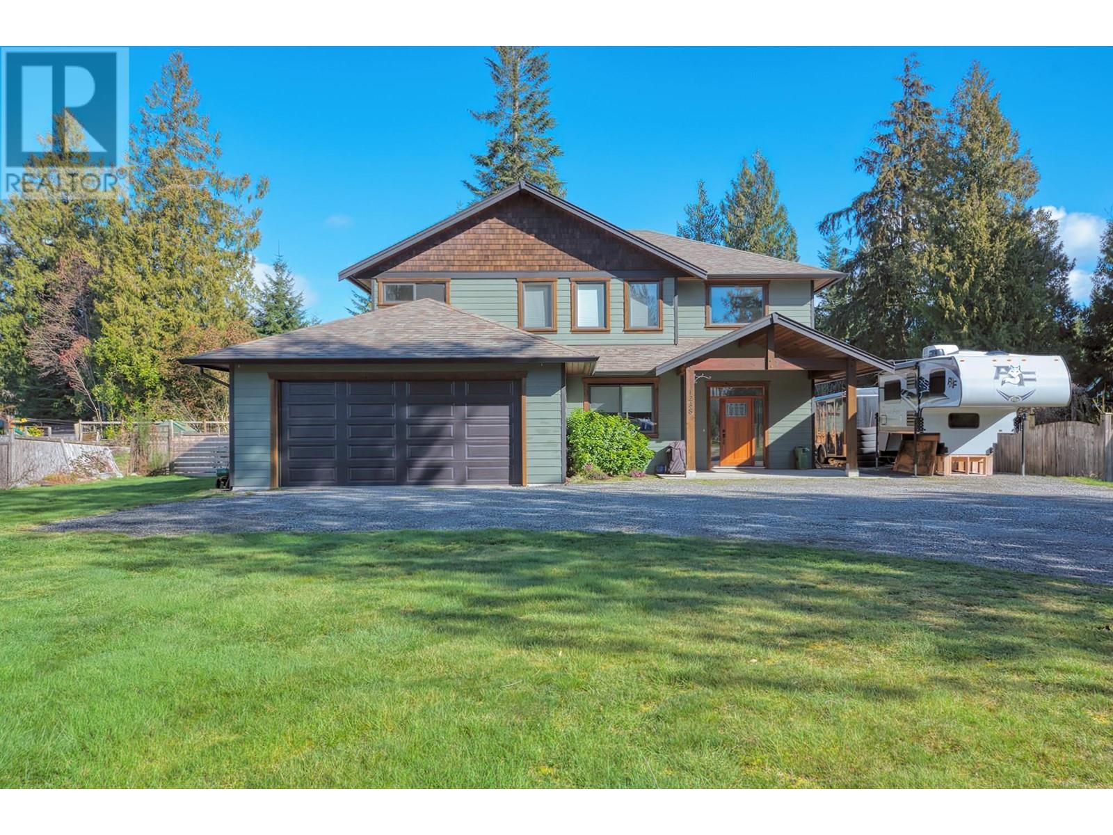 Property at 1238 GRANDVIEW ROAD image 2