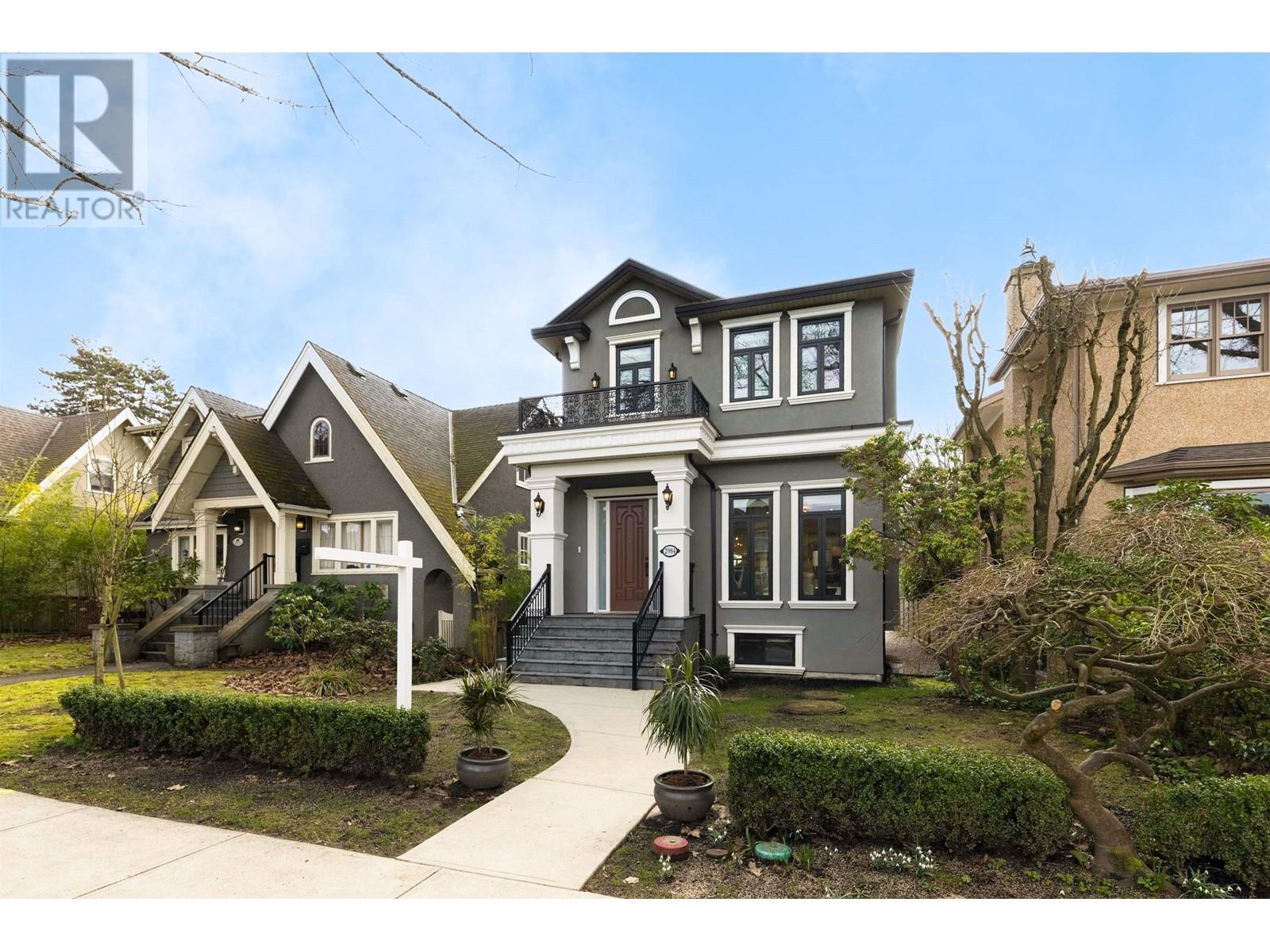 Property at 2984 W 31ST AVENUE image 2