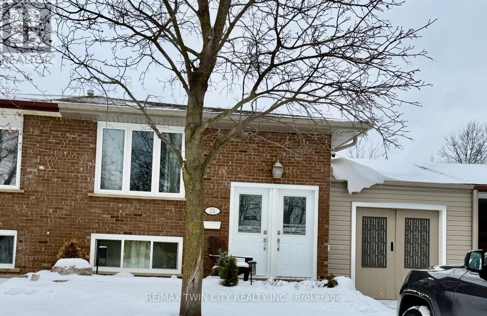 21 Nora Court, Cambridge, Ontario  N3C 3N1 - Photo 1 - X12024910