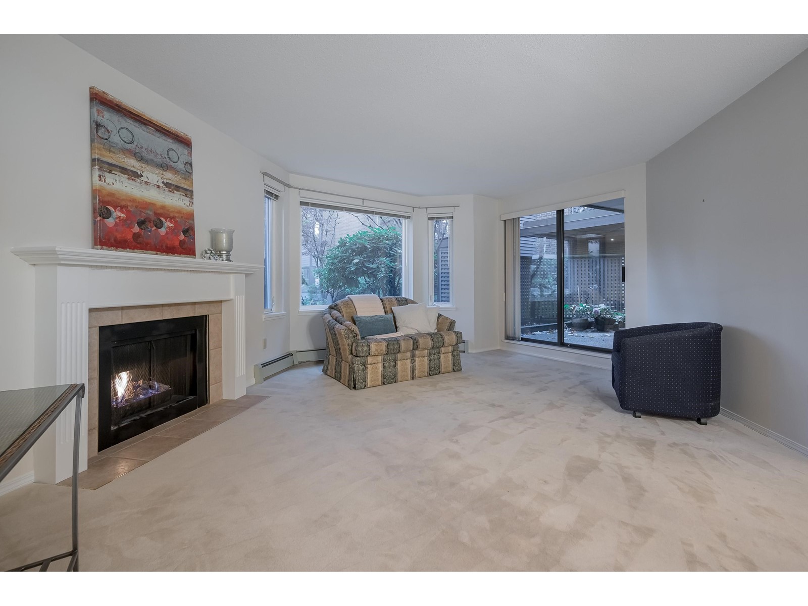 Property at 102 15300 17 AVENUE image 3