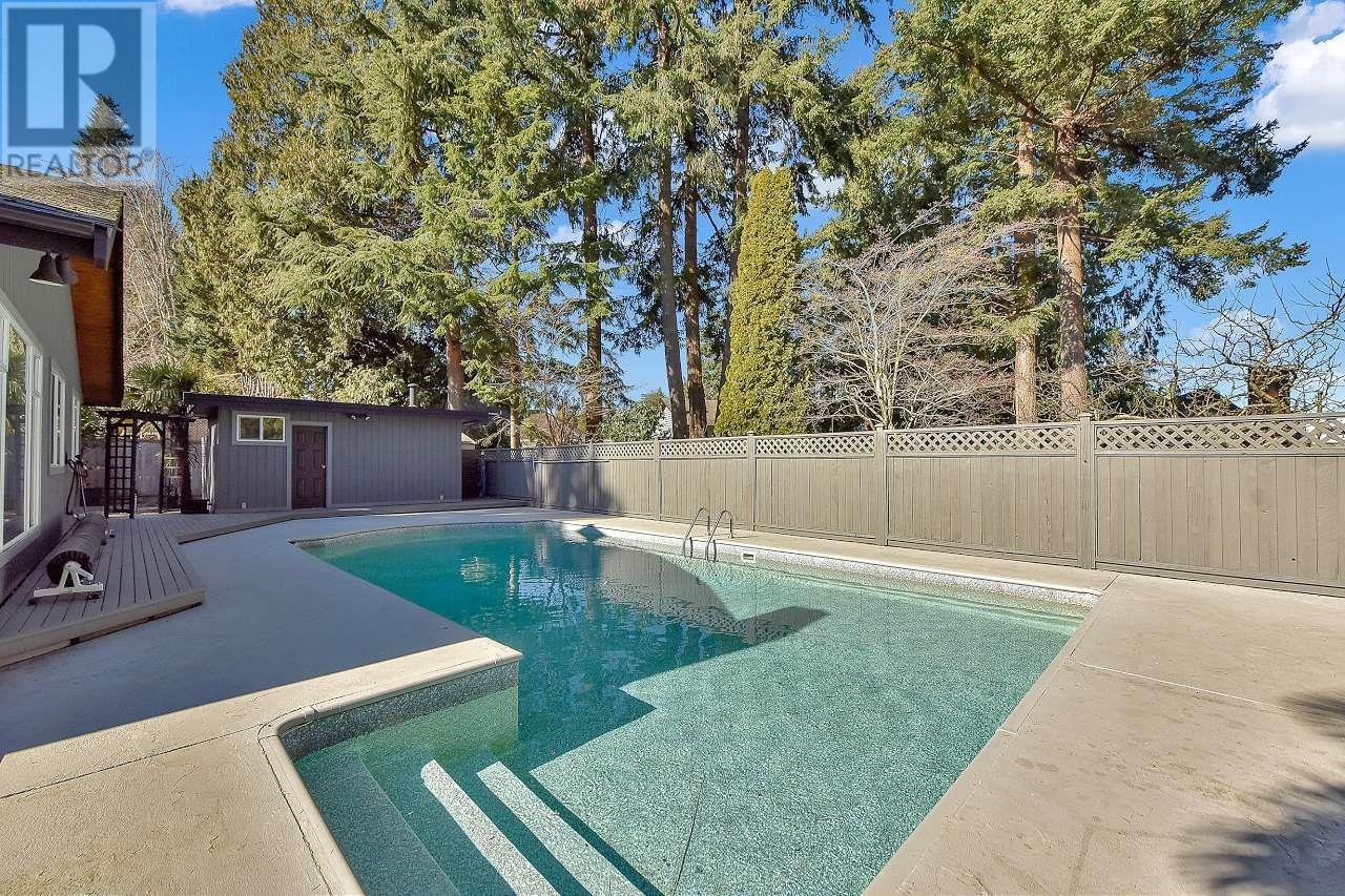 Property at 5301 4A AVENUE image 2
