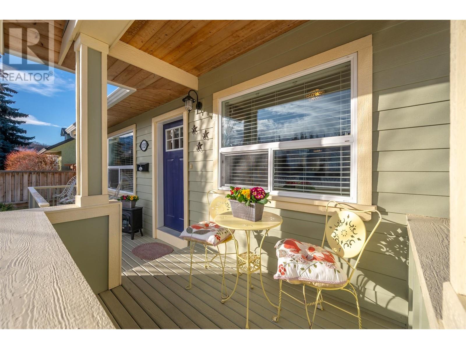Property at 1329 KILLARNEY Street image 4