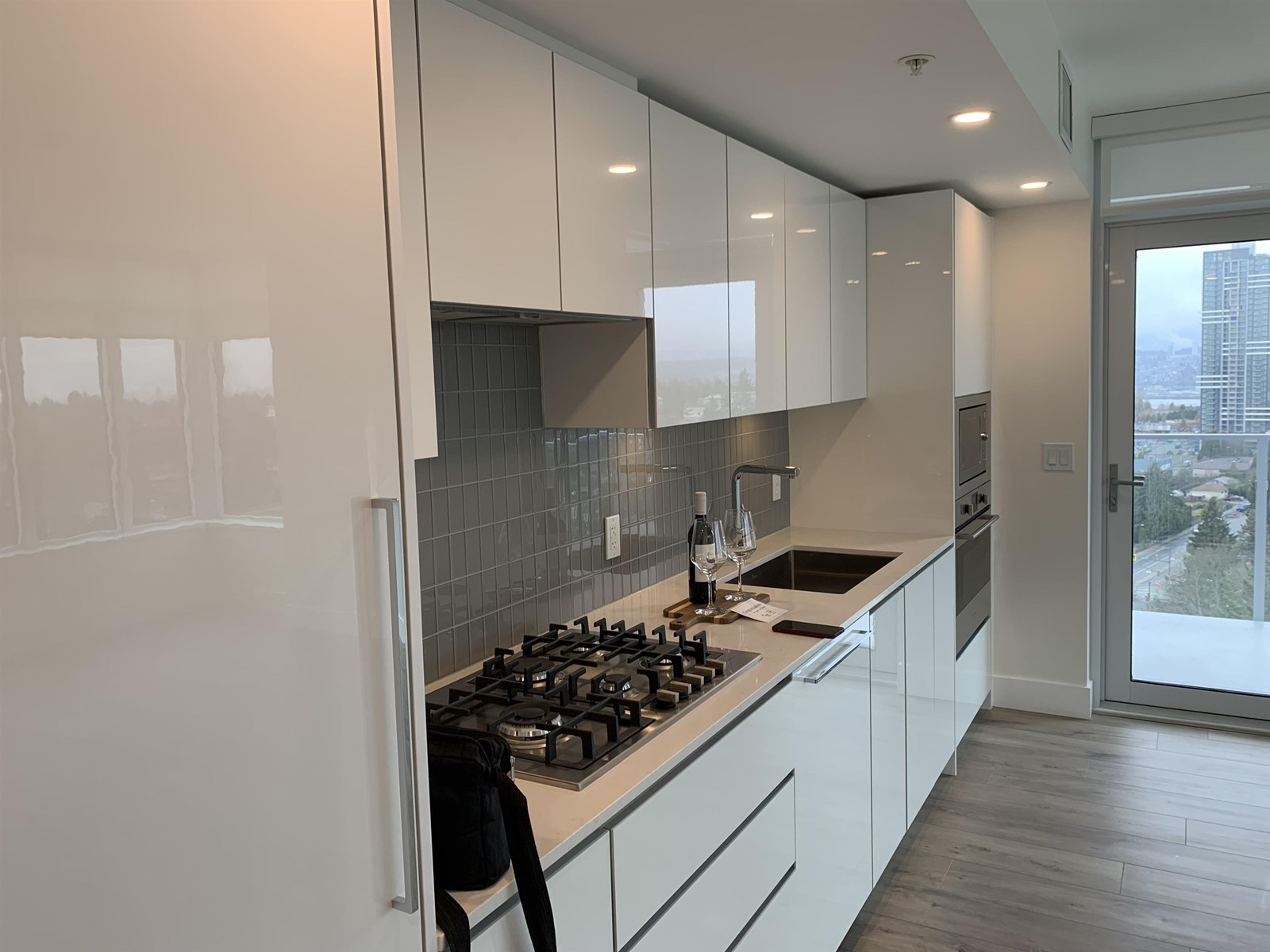 1808 10428 Whalley Boulevard, Surrey, British Columbia  V3T 1W6 - Photo 11 - R2978857