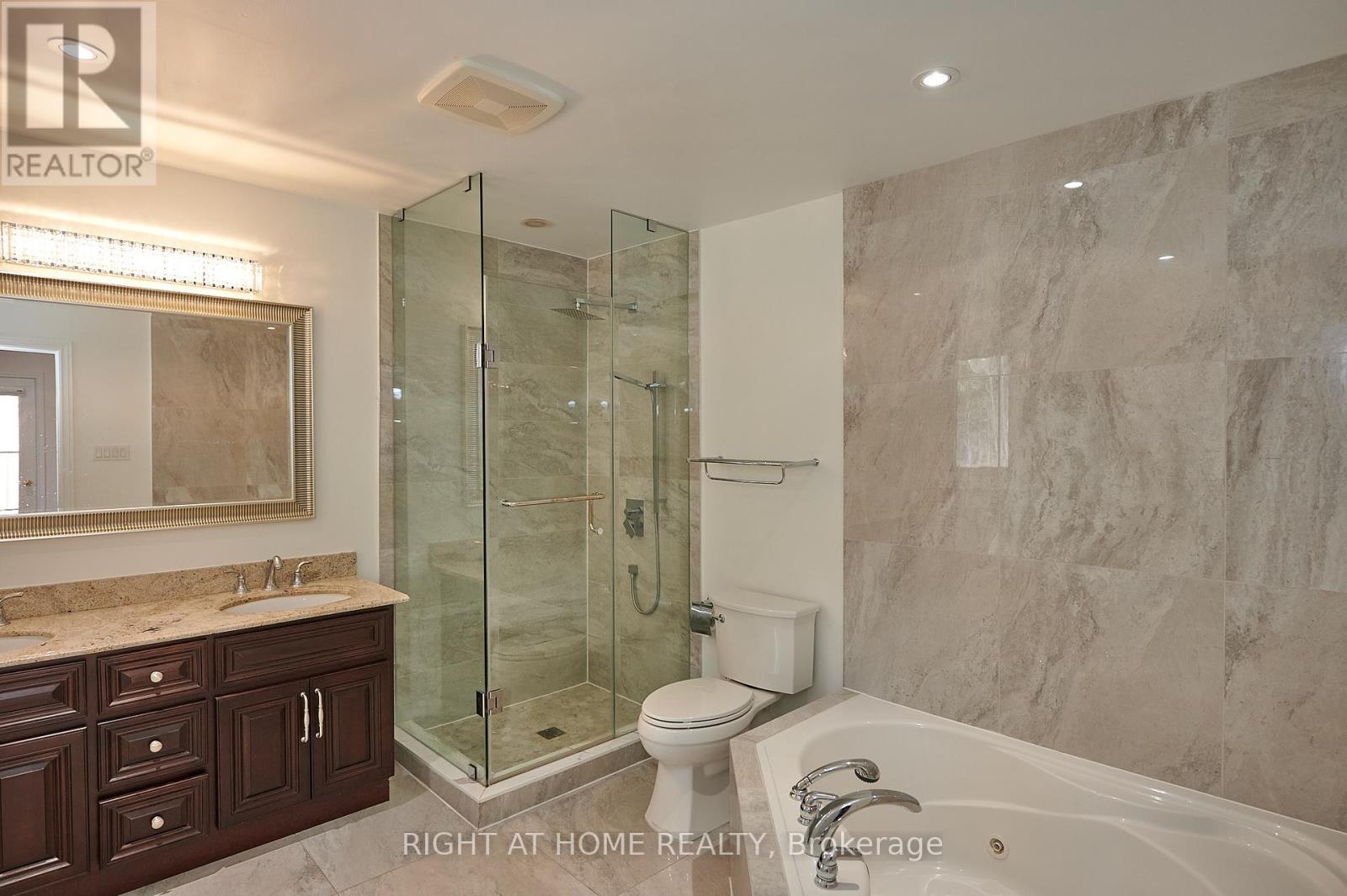 6 Equestrian Court, Toronto, Ontario  M2H 3M9 - Photo 19 - C12024969