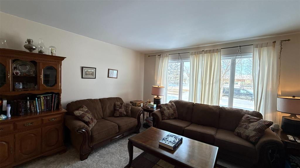 302 9th Avenue S, Swan River, Manitoba  R0L 1Z0 - Photo 11 - 202505374
