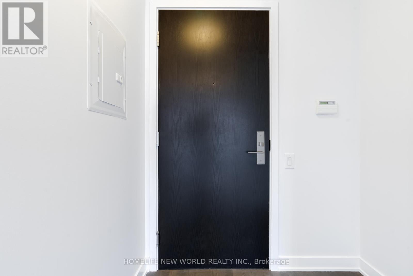 1805 - 1815 Yonge Street, Toronto, Ontario  M4T 2A4 - Photo 2 - C12024972