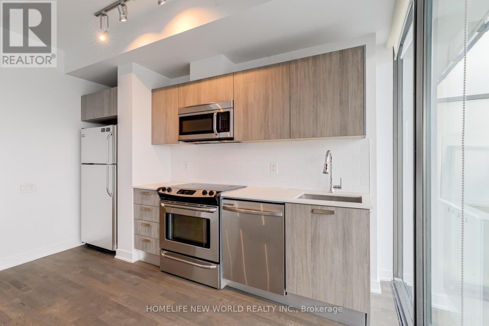 1805 - 1815 Yonge Street, Toronto, Ontario  M4T 2A4 - Photo 9 - C12024972