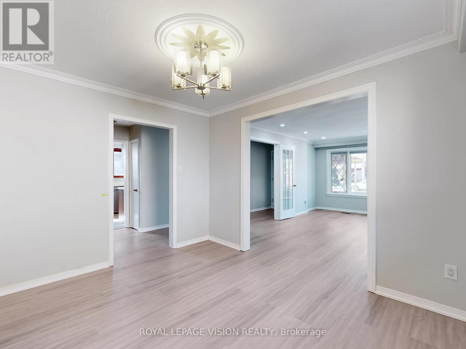 Property at 27 WESTCROFT DRIVE image 4