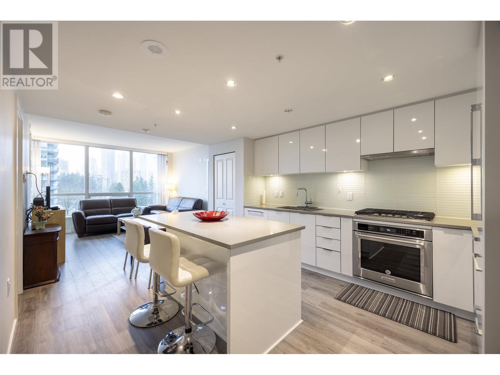 702 6638 Dunblane Avenue, Burnaby, British Columbia  V5H 0G8 - Photo 4 - R2976715