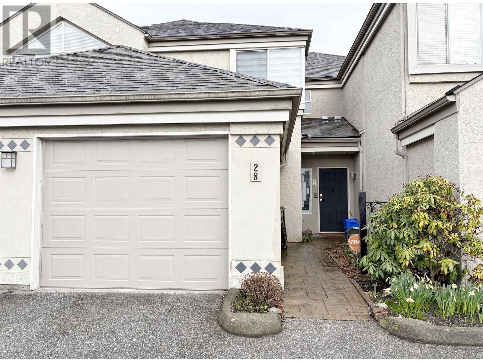Listing Picture 2 of 23 : 28 9800 KILBY DRIVE, Richmond / 烈治文 - 魯藝地產 Yvonne Lu Group - MLS Medallion Club Member
