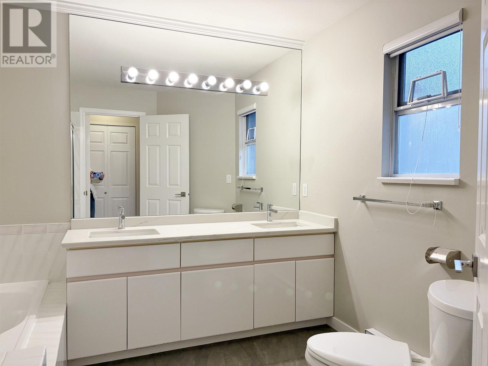 Listing Picture 16 of 23 : 28 9800 KILBY DRIVE, Richmond / 烈治文 - 魯藝地產 Yvonne Lu Group - MLS Medallion Club Member