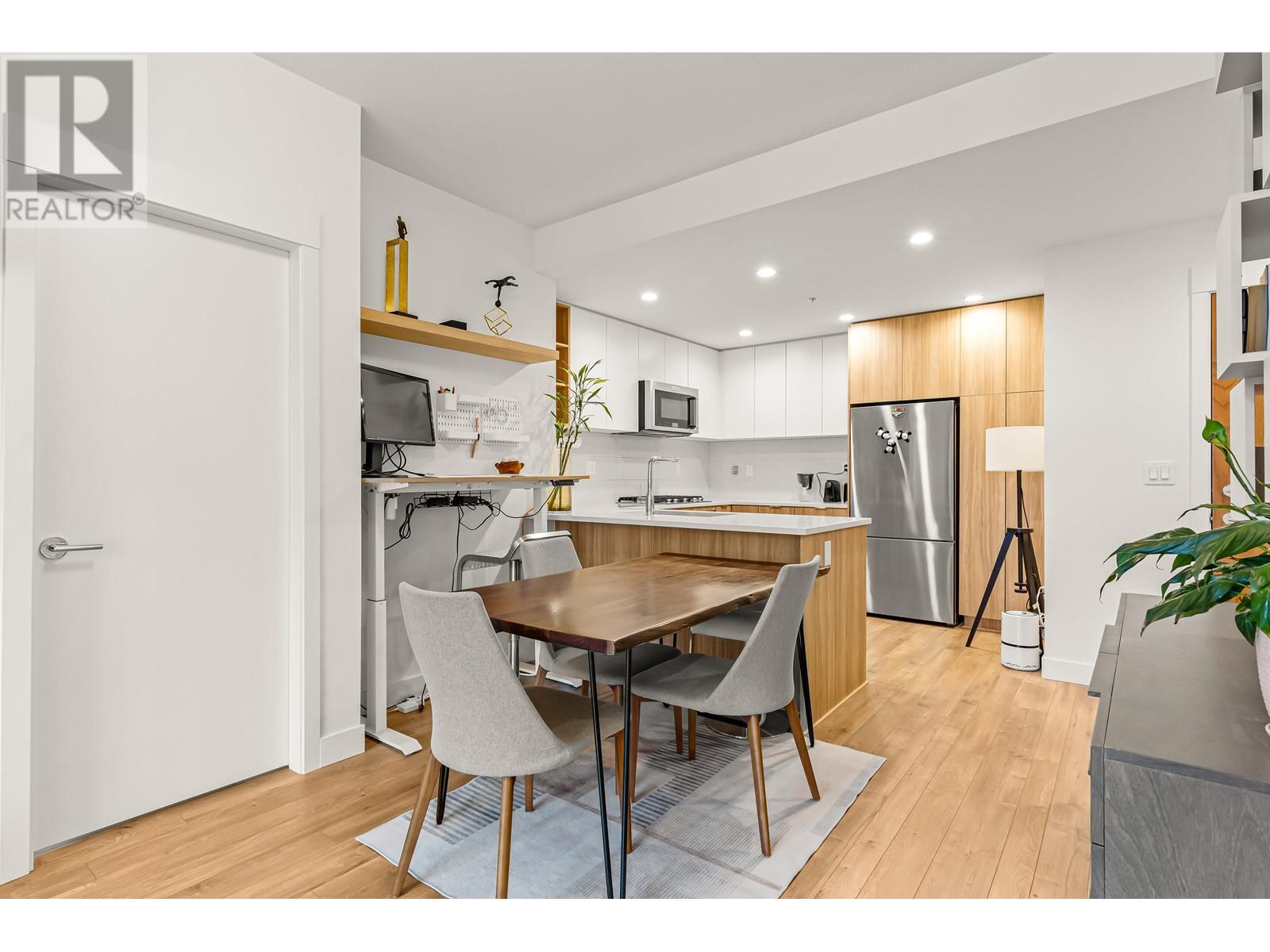 412 750 Dogwood Street, Coquitlam, British Columbia  V3J 4B7 - Photo 8 - R2978361
