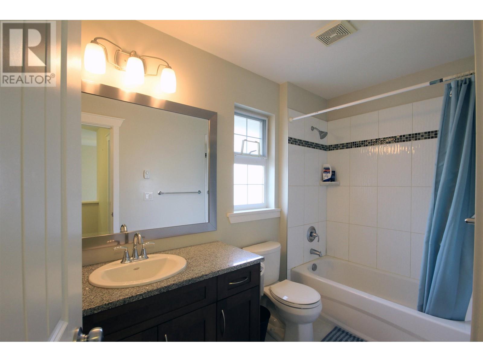 3470 Galloway Avenue, Coquitlam, British Columbia  V3E 0H7 - Photo 10 - R2978001