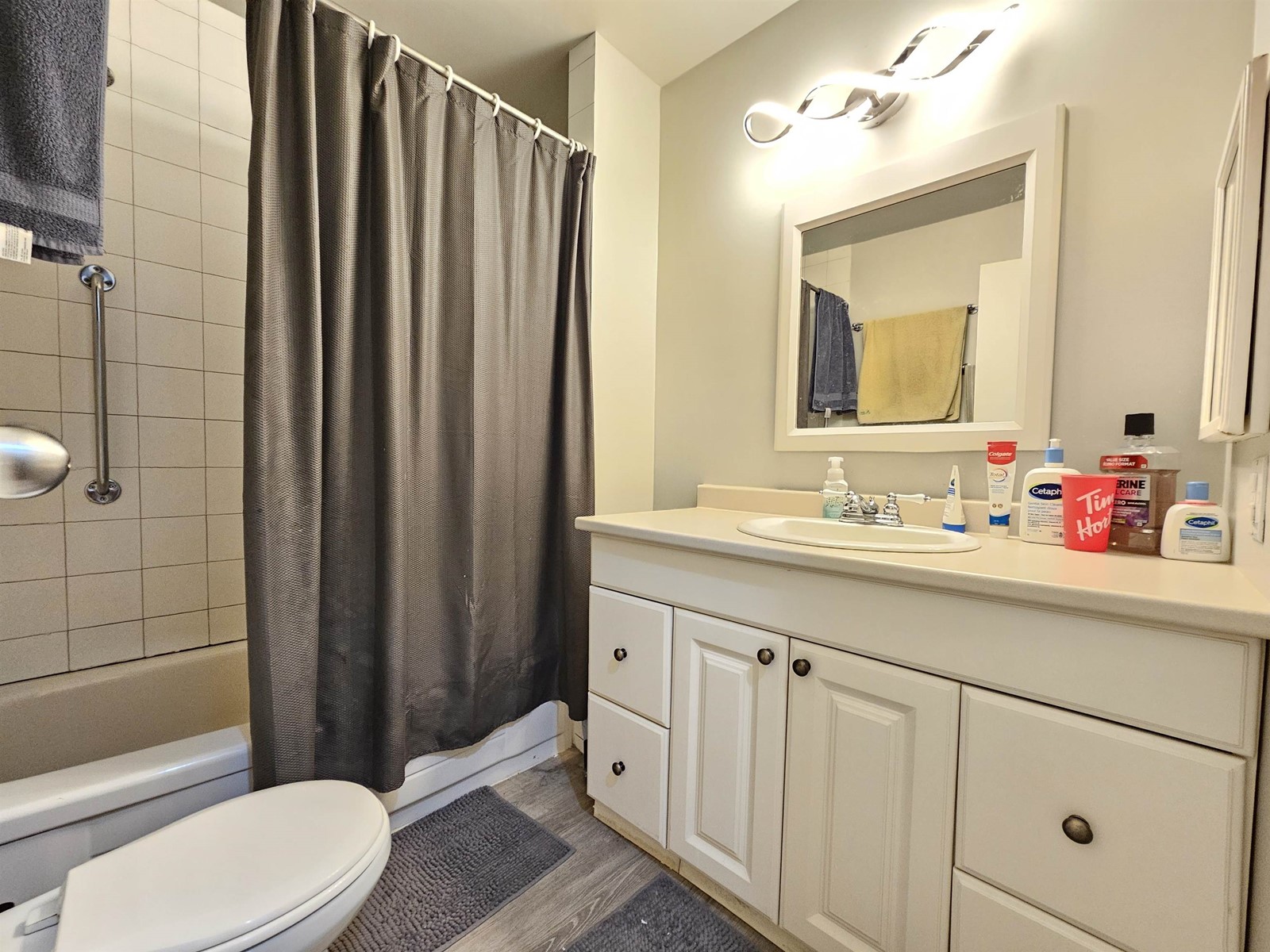 10539 Holly Park Lane, Surrey, British Columbia  V3R 6X8 - Photo 13 - R2979013