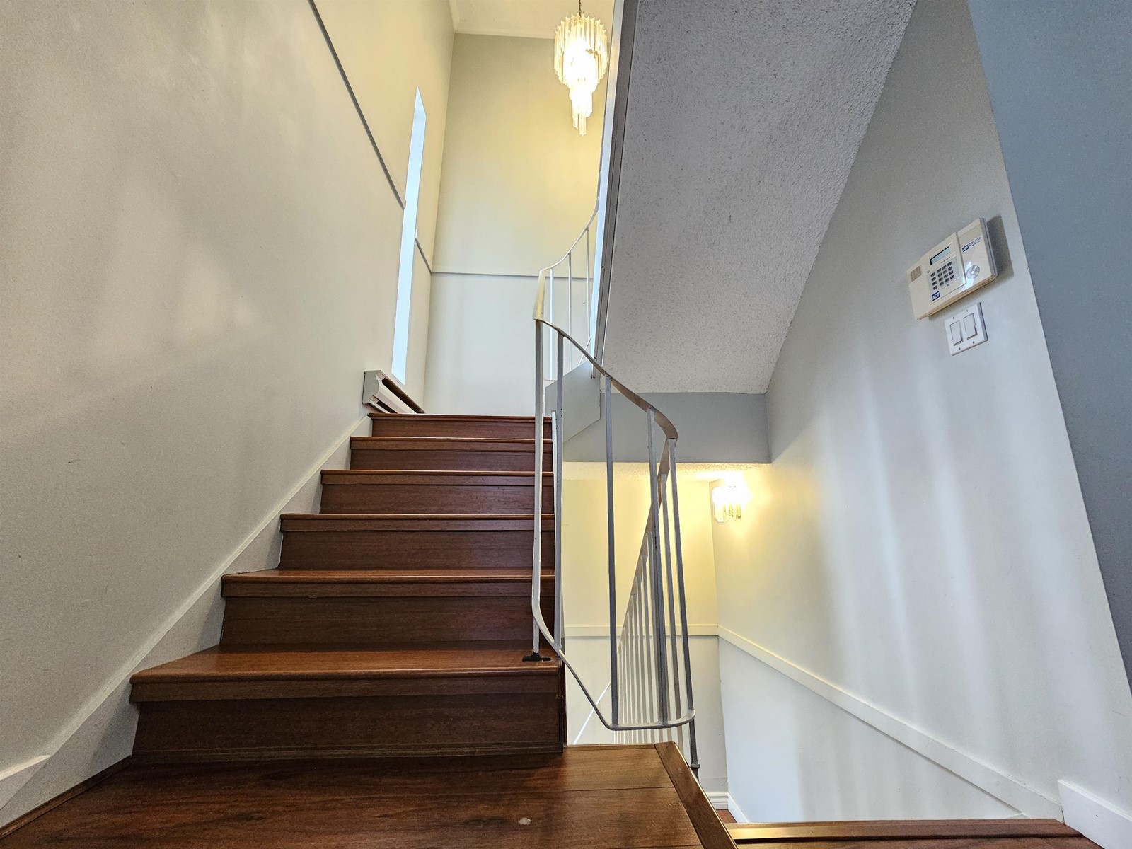 10539 Holly Park Lane, Surrey, British Columbia  V3R 6X8 - Photo 15 - R2979013