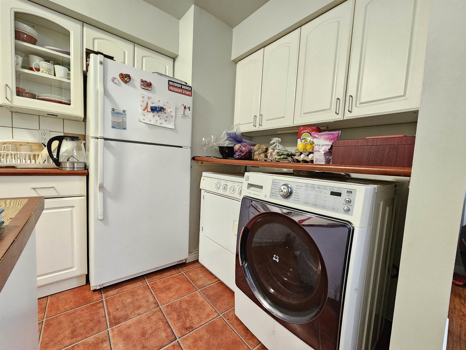 10539 Holly Park Lane, Surrey, British Columbia  V3R 6X8 - Photo 9 - R2979013