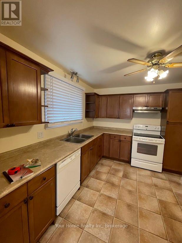 67 Silver Aspen Crescent S, Kitchener, Ontario  N2N 1H5 - Photo 4 - X12025063