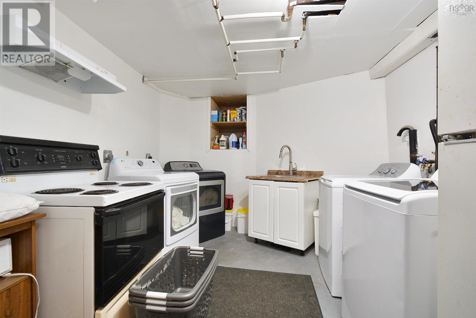 121 - 123 Pierce Street, North Sydney, Nova Scotia  B2A 1P4 - Photo 40 - 202505113