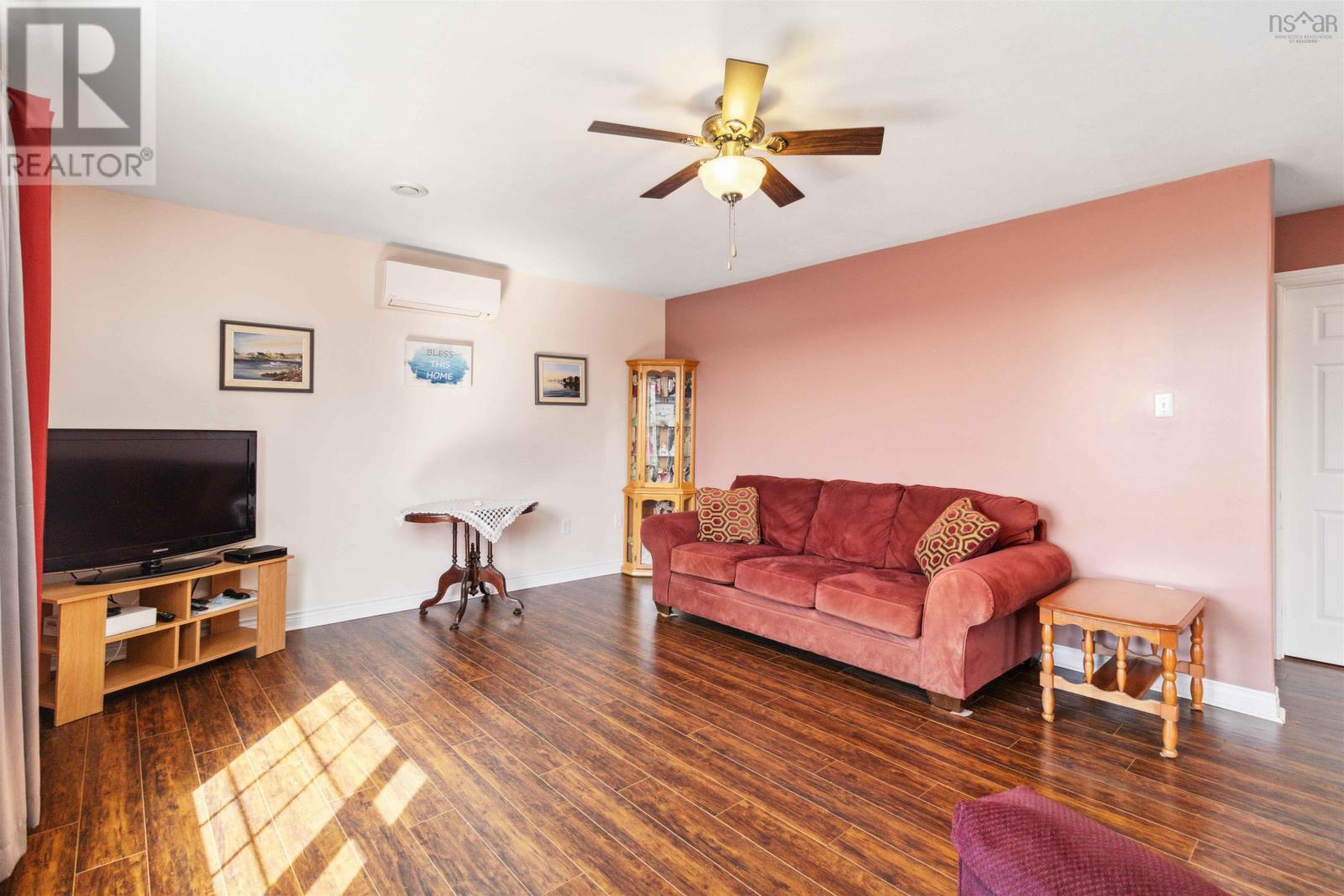 8491 St Margarets Bay Road, Black Point, Nova Scotia  B0J 1B0 - Photo 6 - 202505117