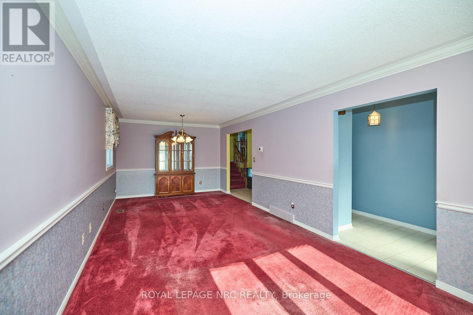 Property at 7304 LAKEWOOD CRESCENT image 4