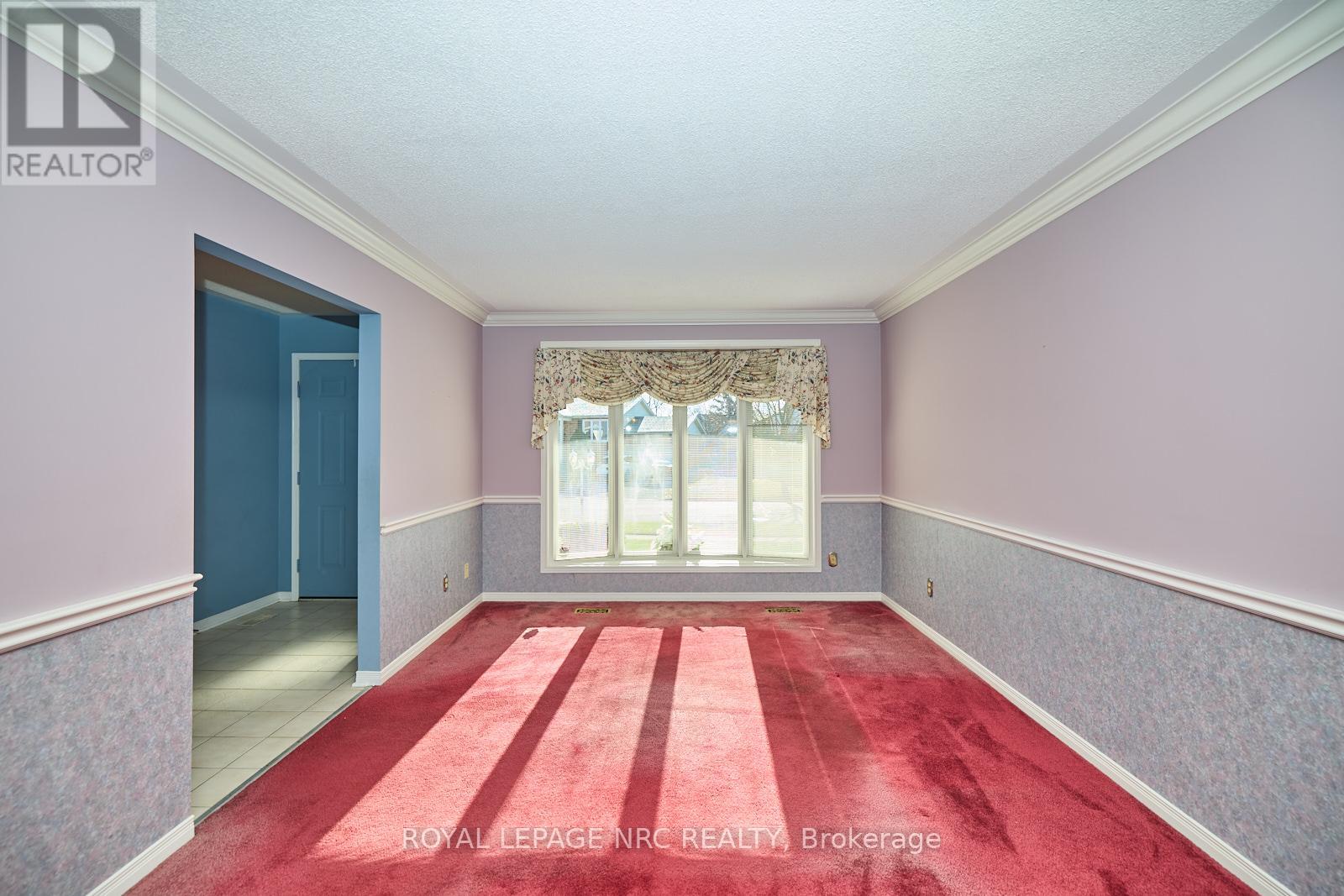 Property at 7304 LAKEWOOD CRESCENT image 5