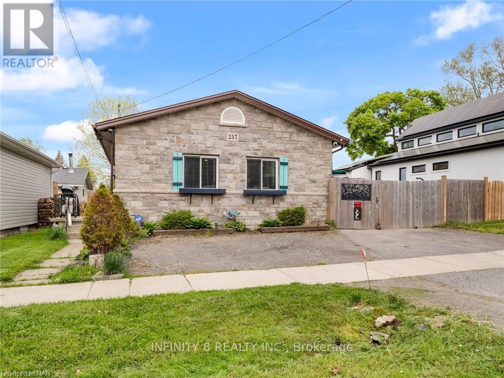 Property at 257 RIDGE ROAD S image 3