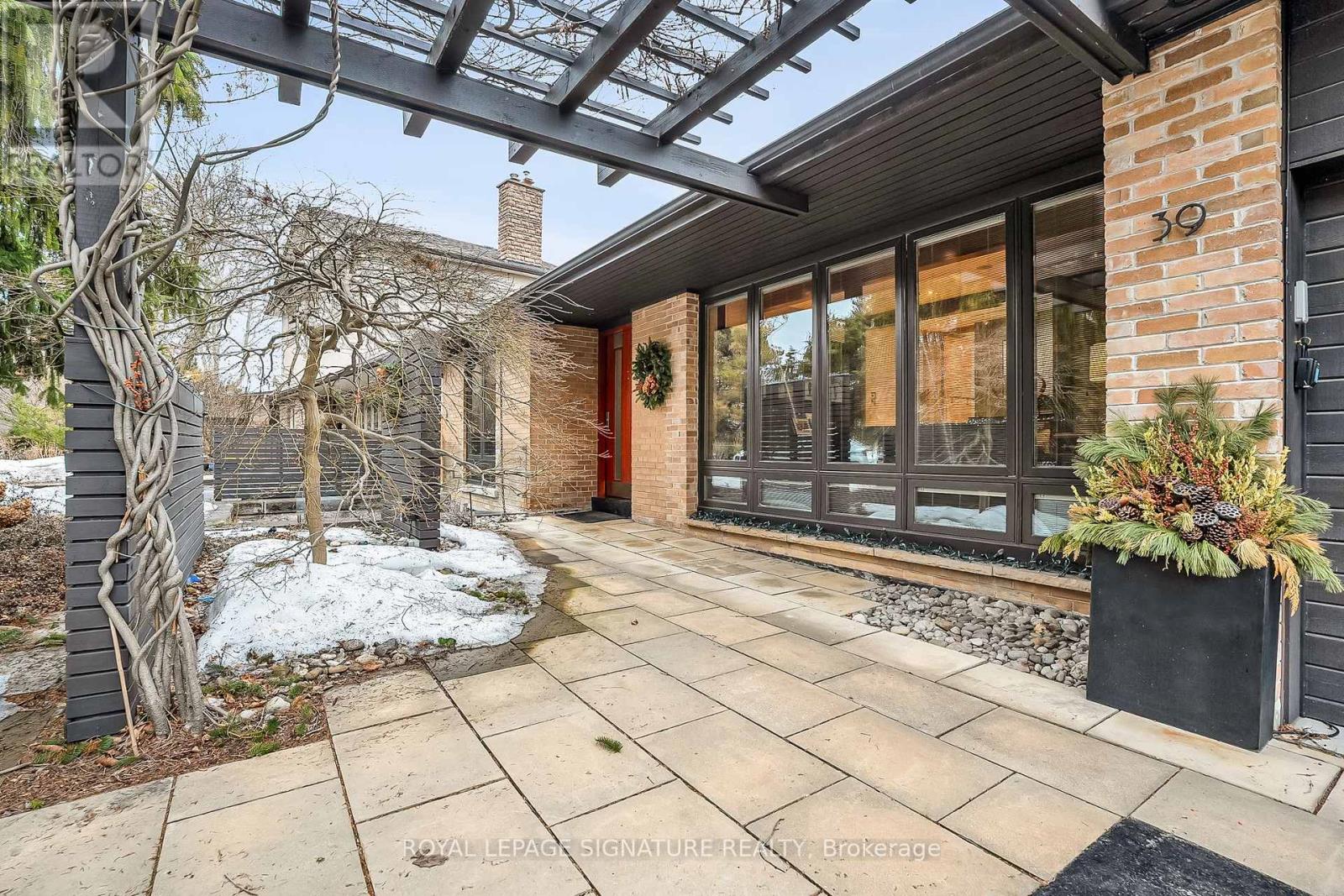 Property at 39 FARMCOTE ROAD image 2