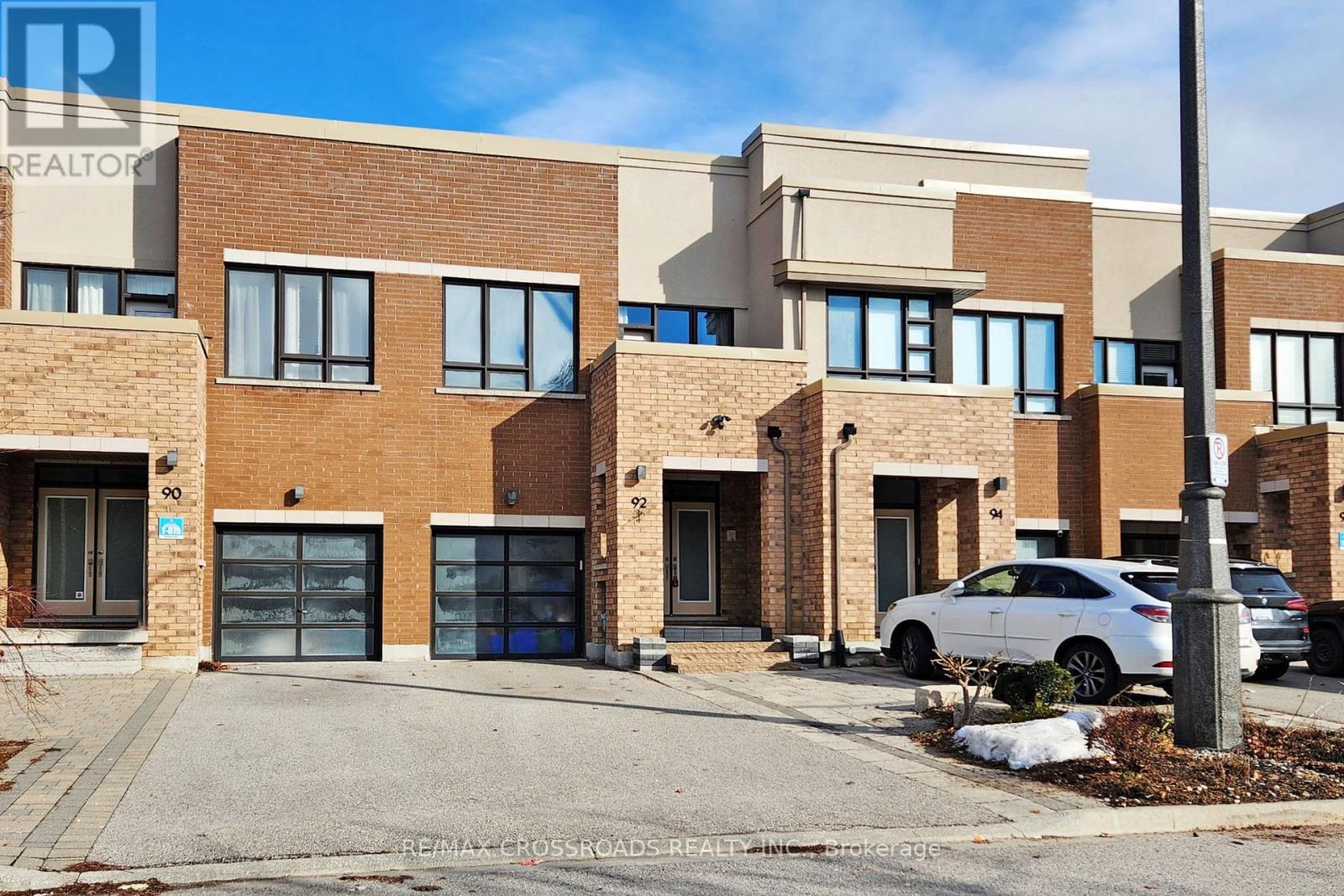 Property at 92 DARIOLE DRIVE image 1
