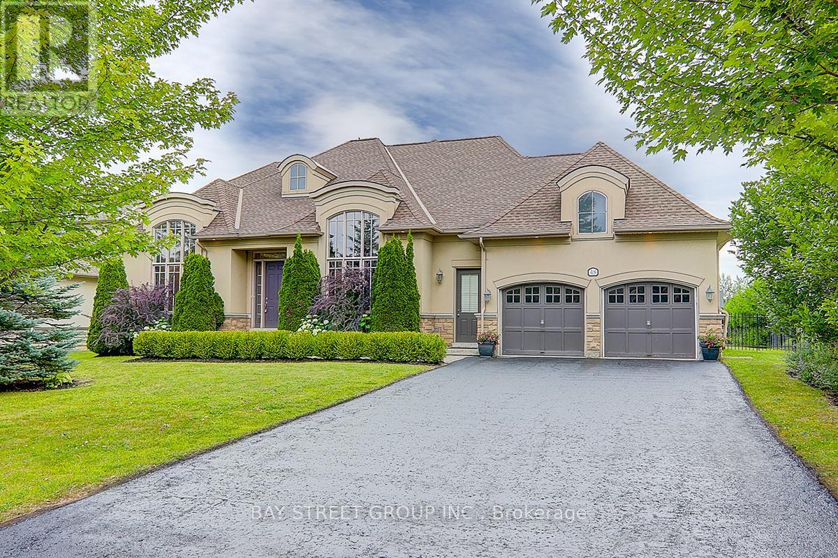 48 COUNTRY CLUB CRESCENT, Uxbridge, Ontario