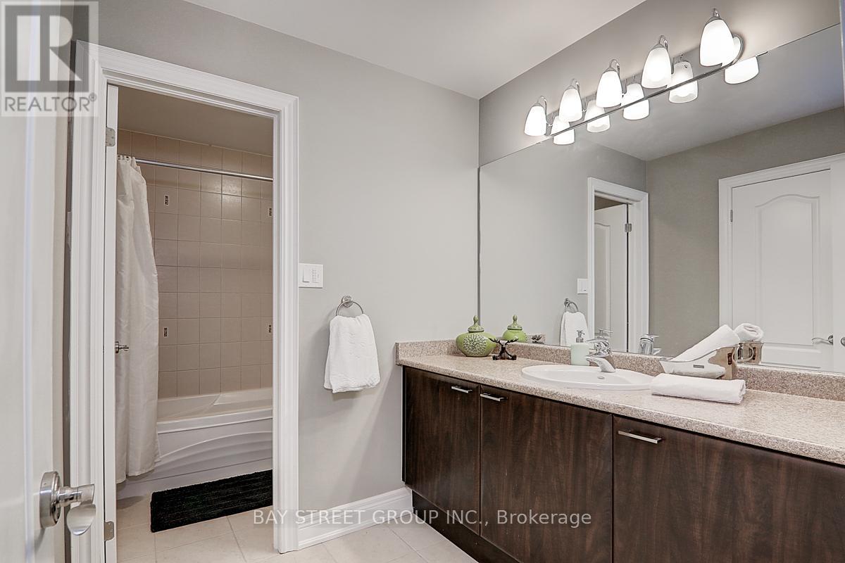 48 Country Club Crescent, Uxbridge, Ontario  L9P 0B8 - Photo 39 - N12025033