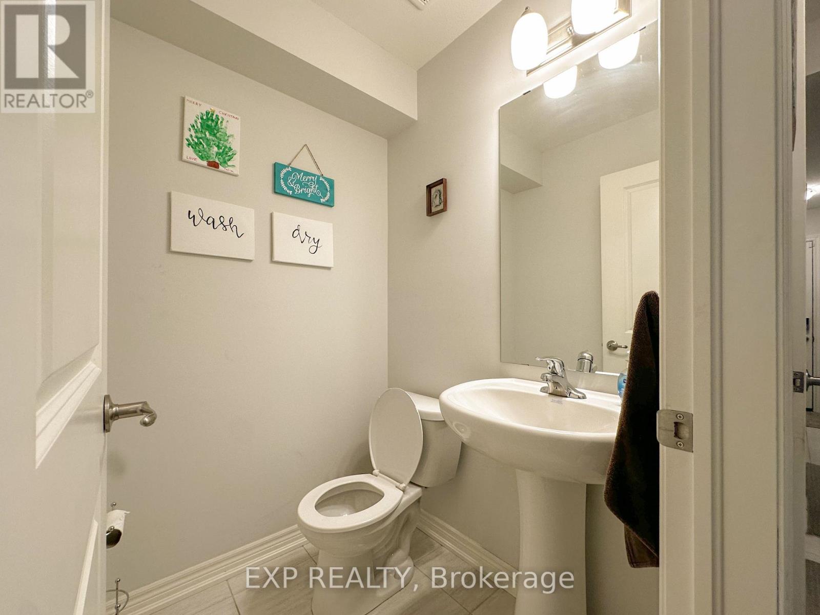 Property at 147 HERON STREET image 5