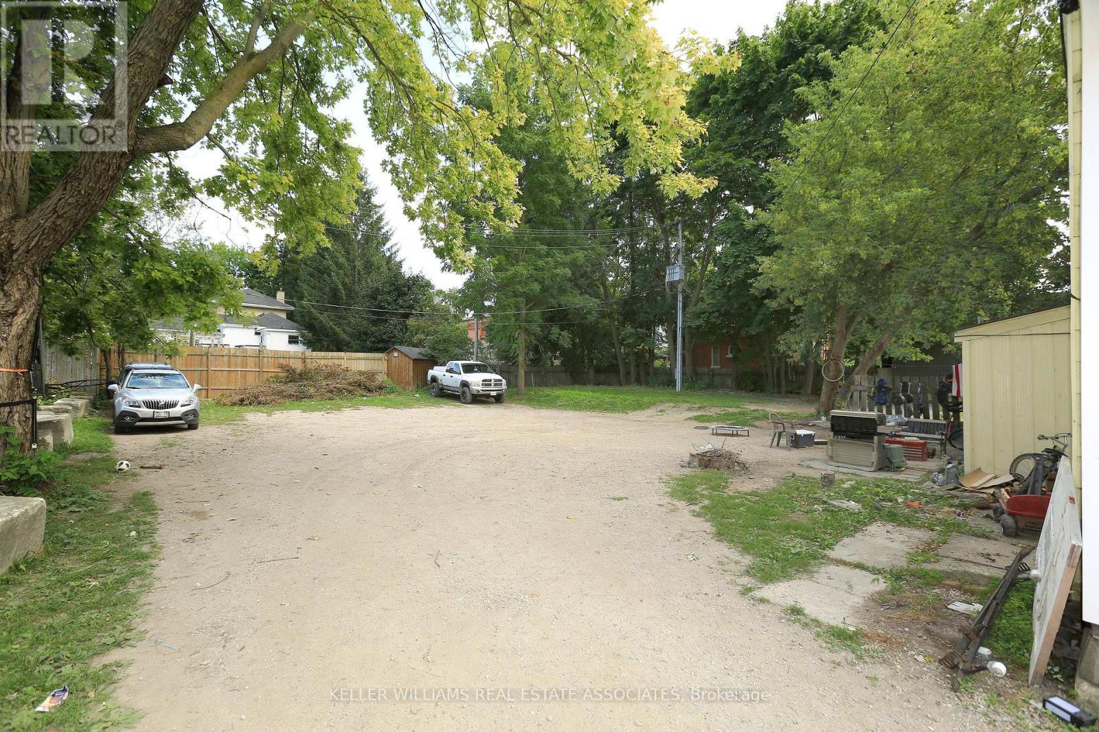 329 Josephine Street W, North Huron, Ontario  N0G 2W0 - Photo 21 - X12025073