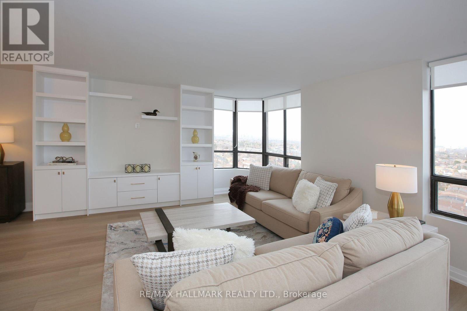 Property at 1404 - 7601 BATHURST STREET image 4