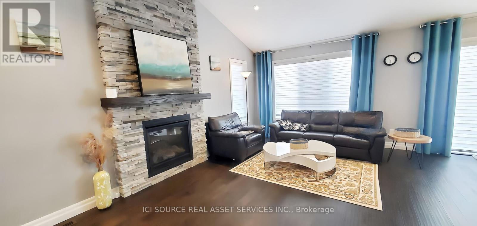 Property at 600 HAWTHORNE PLACE image 4