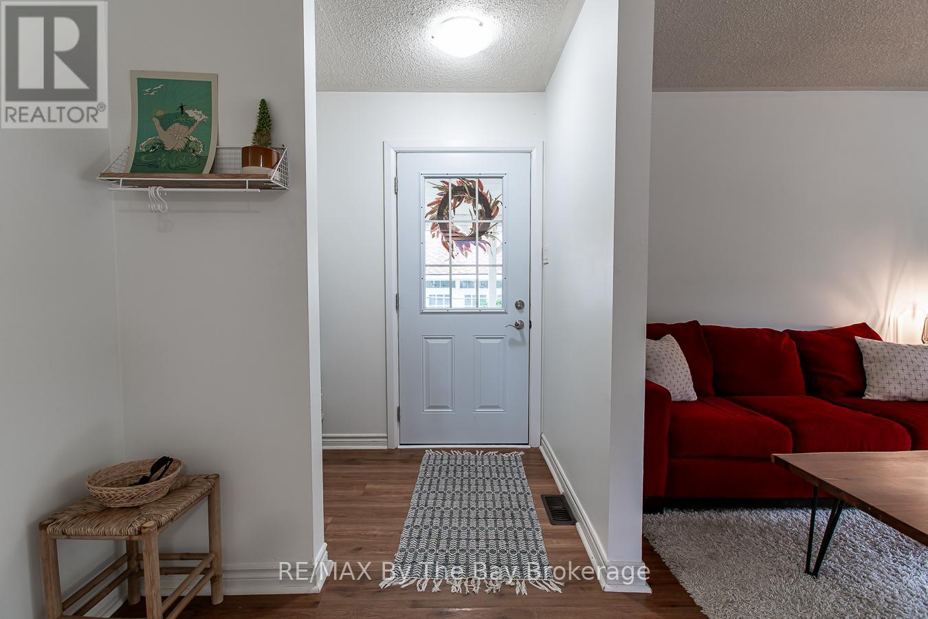 160 Melrose Avenue, Wasaga Beach, Ontario  L9Z 2T1 - Photo 11 - S12025109