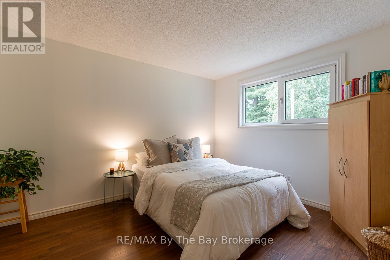 160 Melrose Avenue, Wasaga Beach, Ontario  L9Z 2T1 - Photo 25 - S12025109