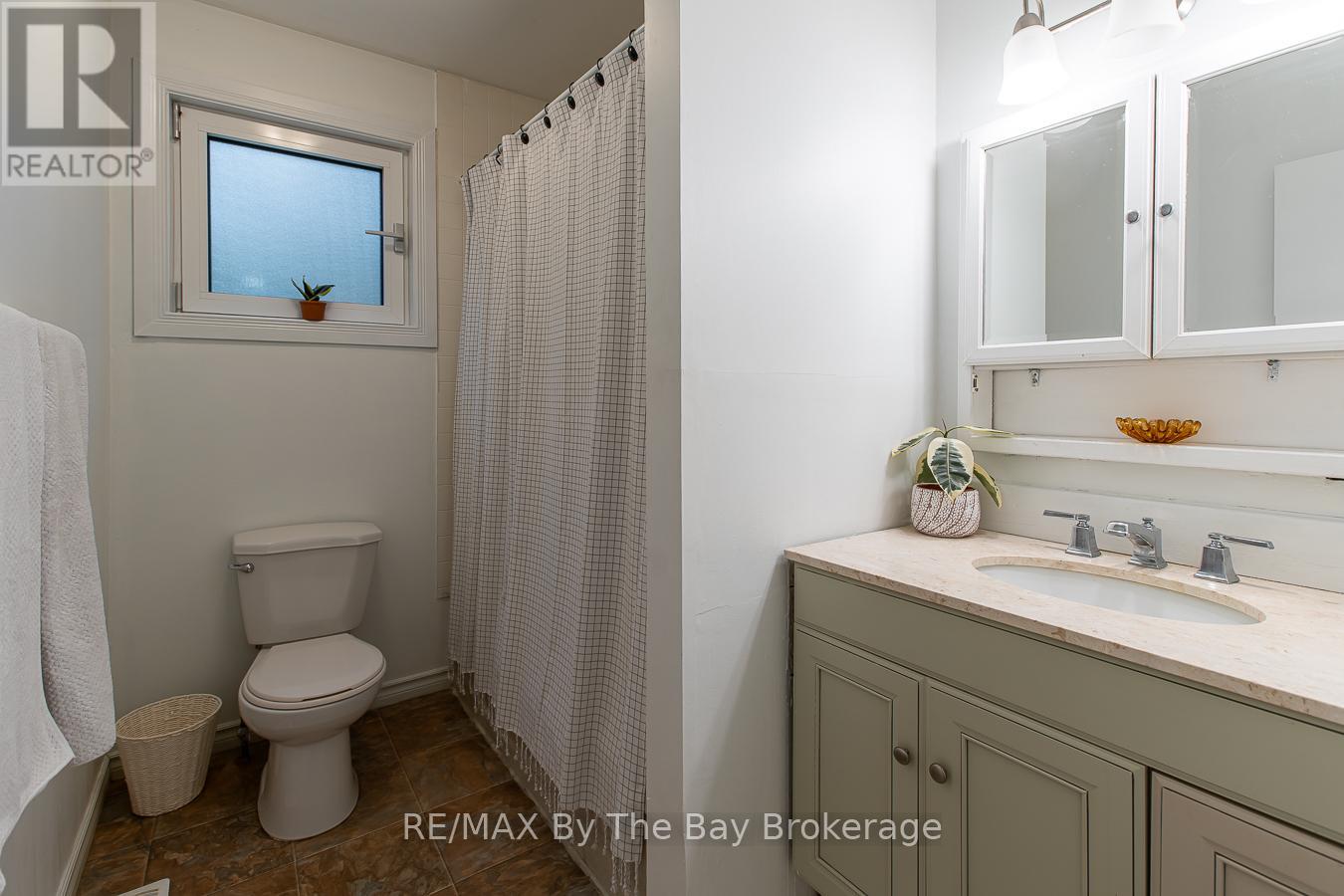 160 Melrose Avenue, Wasaga Beach, Ontario  L9Z 2T1 - Photo 39 - S12025109