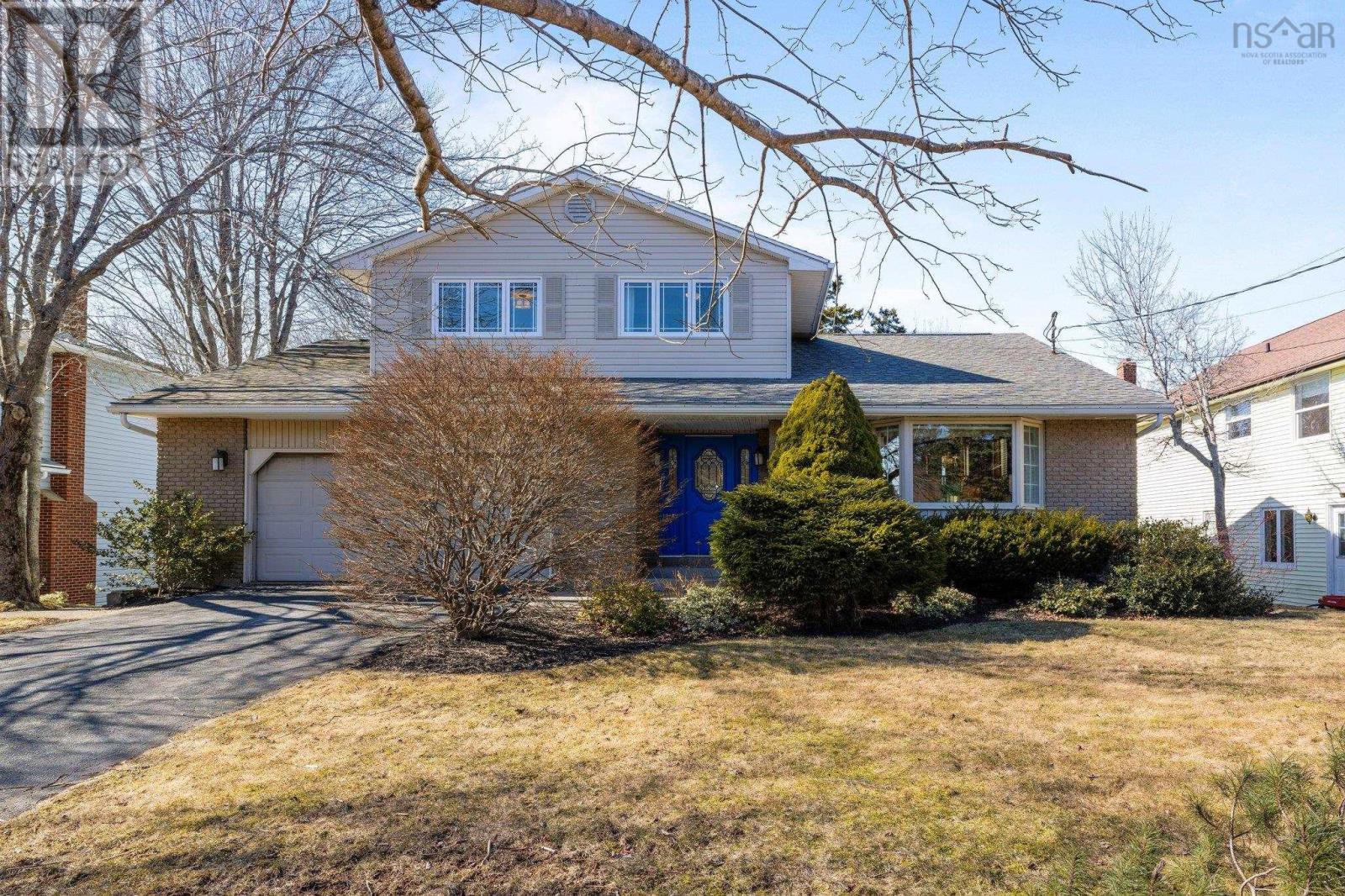 7 Lexington Avenue, Dartmouth, Nova Scotia  B2X 3L9 - Photo 1 - 202505115