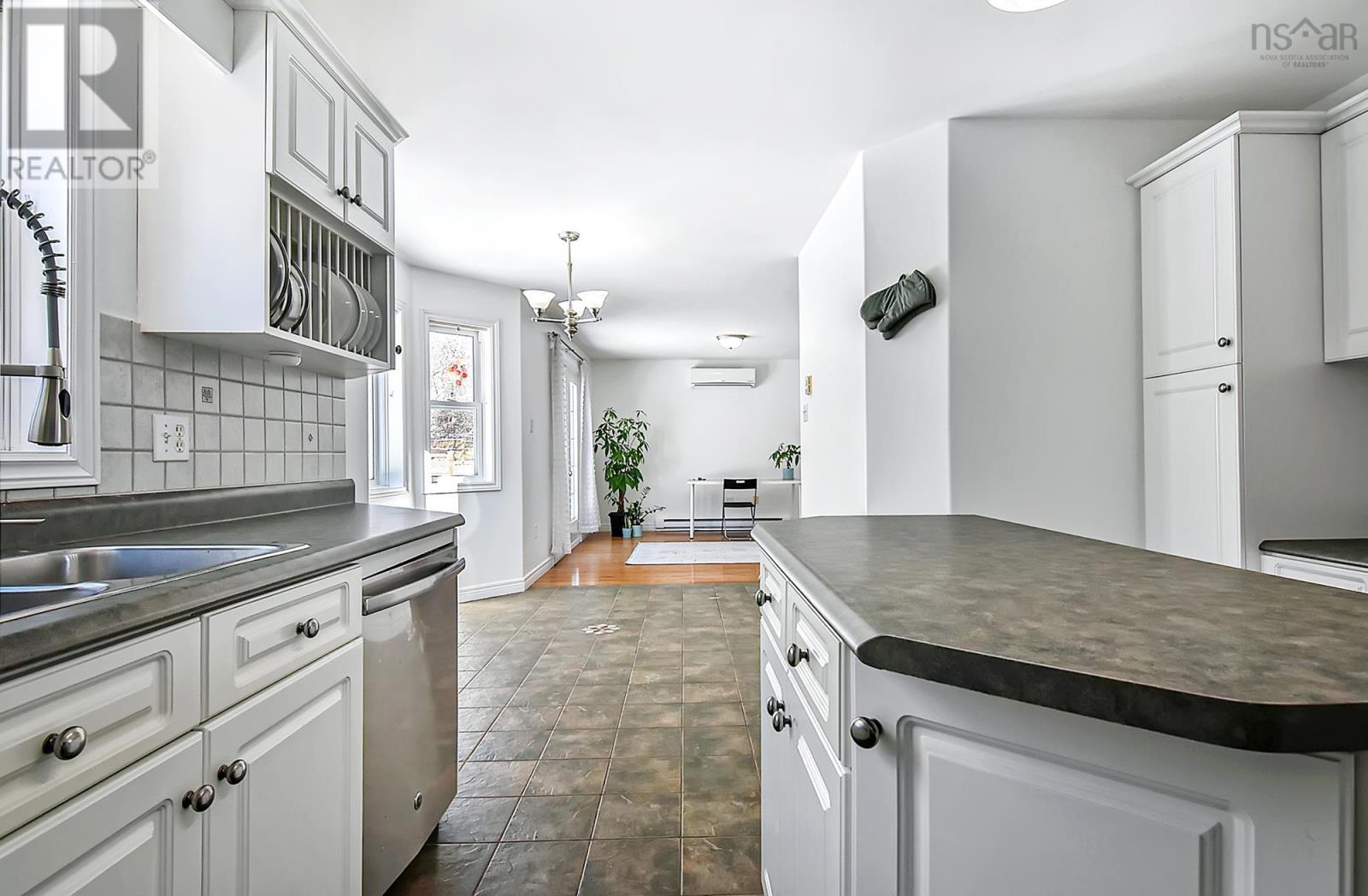 33 Serocco Crescent, Westphal, Nova Scotia  B2W 6G2 - Photo 10 - 202505128