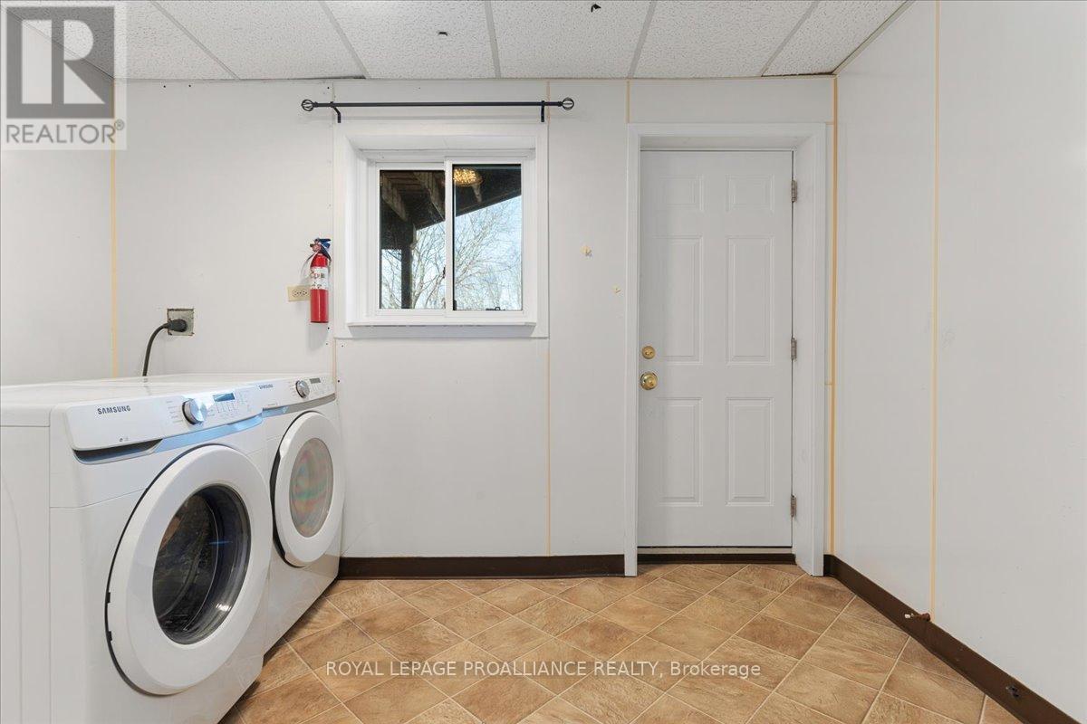 267 County Road 28, Prince Edward County, Ontario  K8N 4Z7 - Photo 30 - X12025144