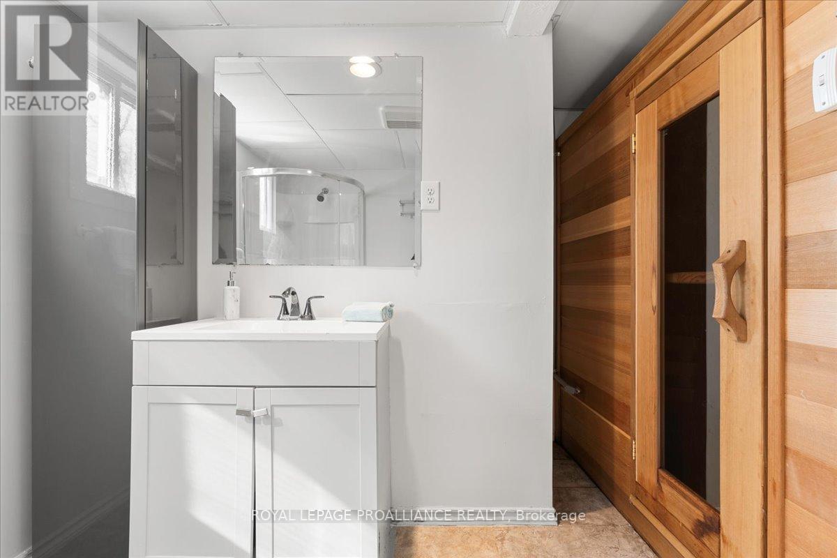 267 County Road 28, Prince Edward County, Ontario  K8N 4Z7 - Photo 35 - X12025144