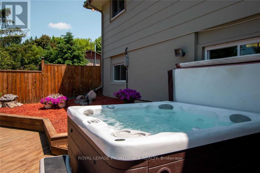 267 County Road 28, Prince Edward County, Ontario  K8N 4Z7 - Photo 43 - X12025144