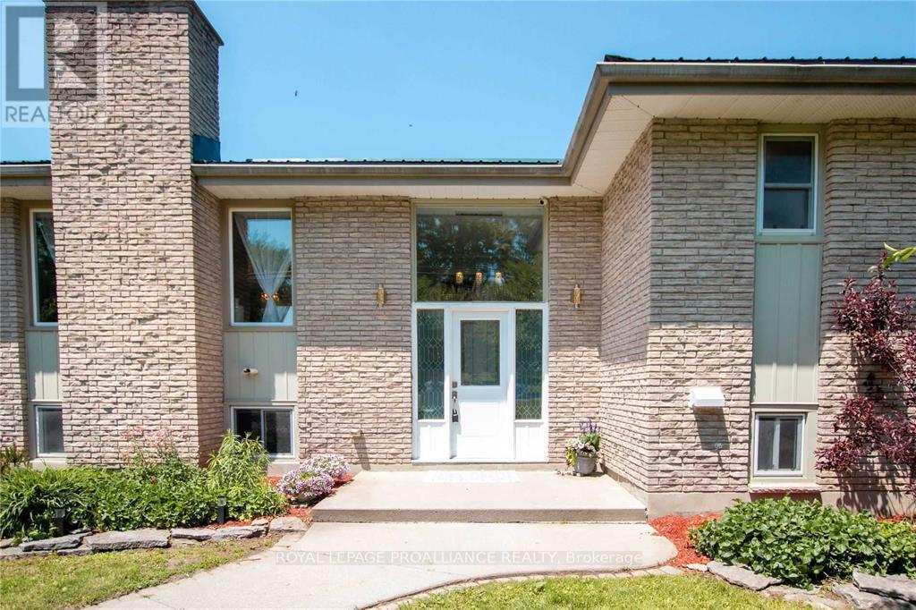 267 County Road 28, Prince Edward County, Ontario  K8N 4Z7 - Photo 49 - X12025144