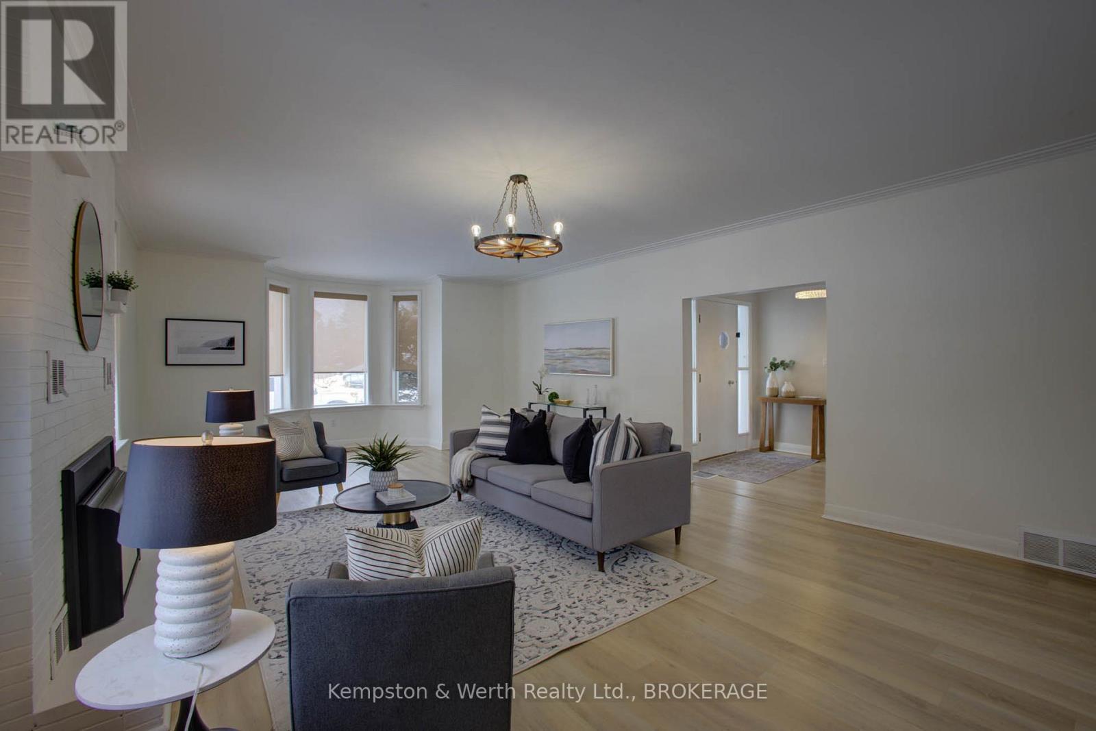 34 Queen Street W, Huron East (Brussels), Ontario  N0G 1H0 - Photo 10 - X11931400