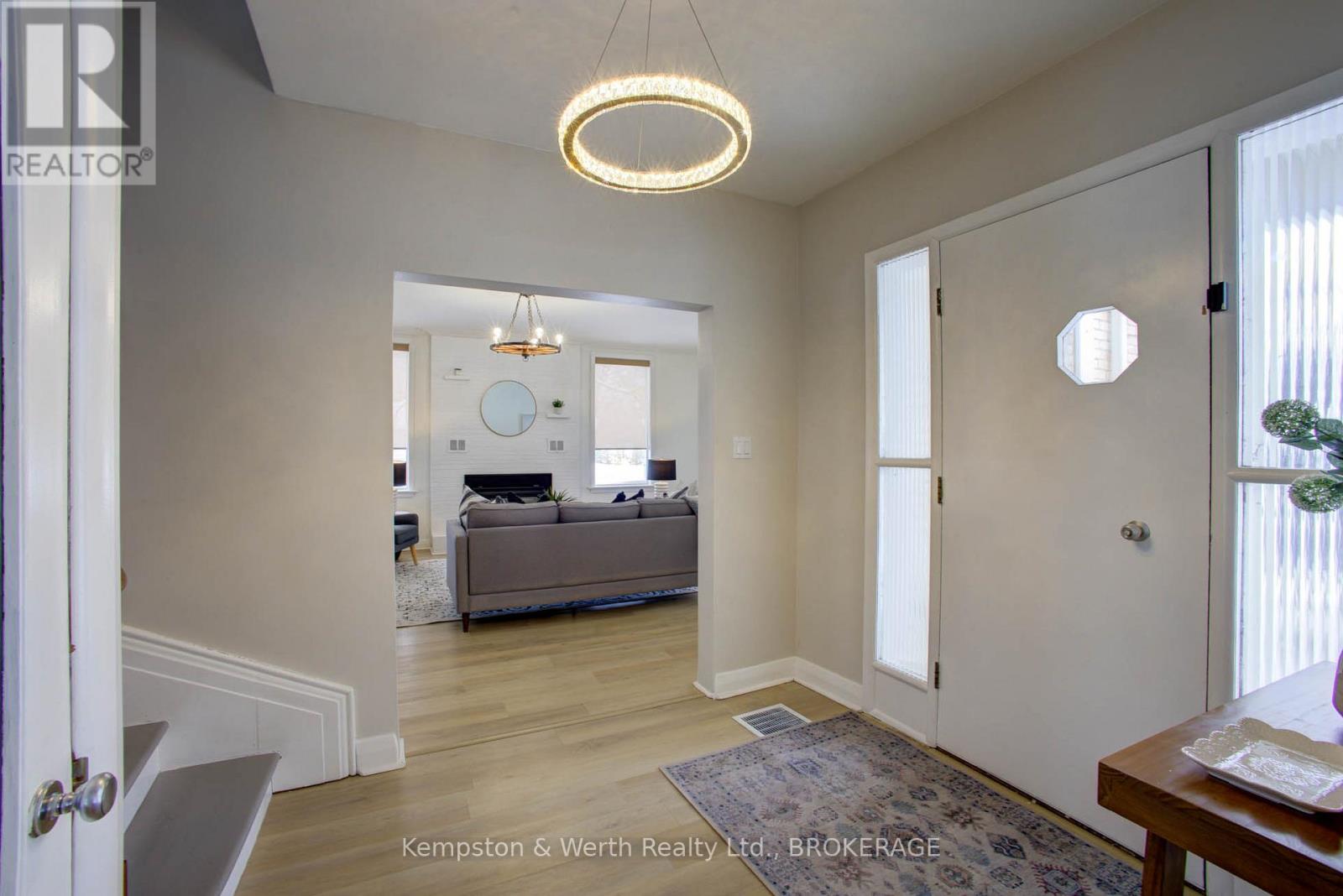 34 Queen Street W, Huron East (Brussels), Ontario  N0G 1H0 - Photo 5 - X11931400