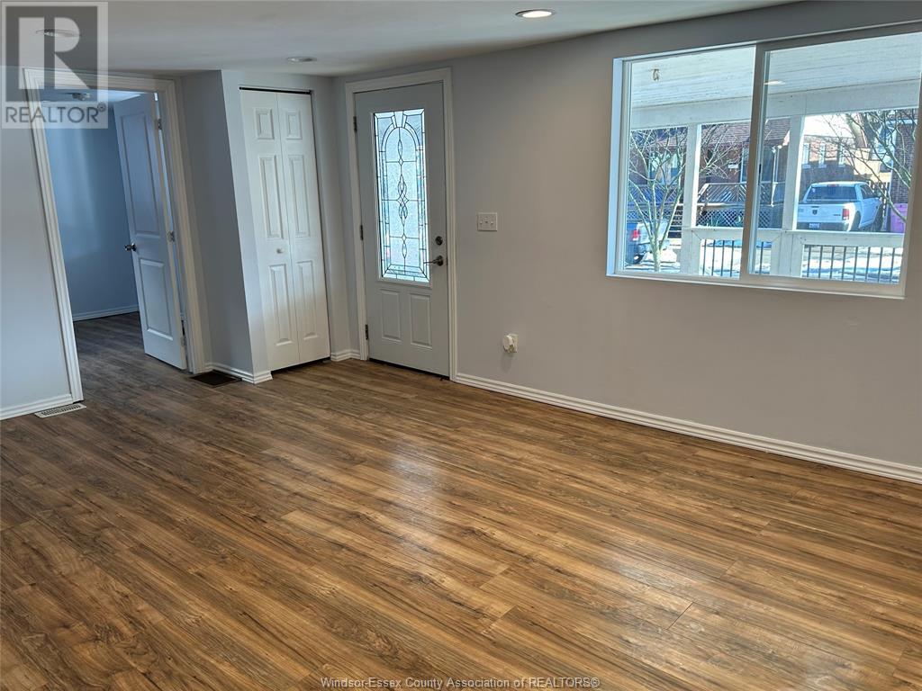Property at 845 JOS JANISSE image 5